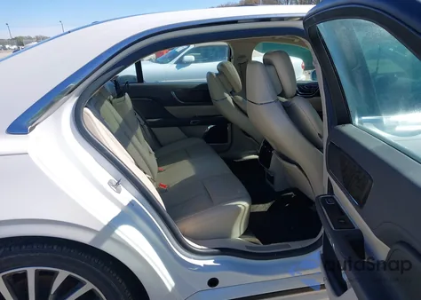 2017 Lincoln Continental Select z USA, uszkodzony, nr VIN 1LN6L9SK1H5636456